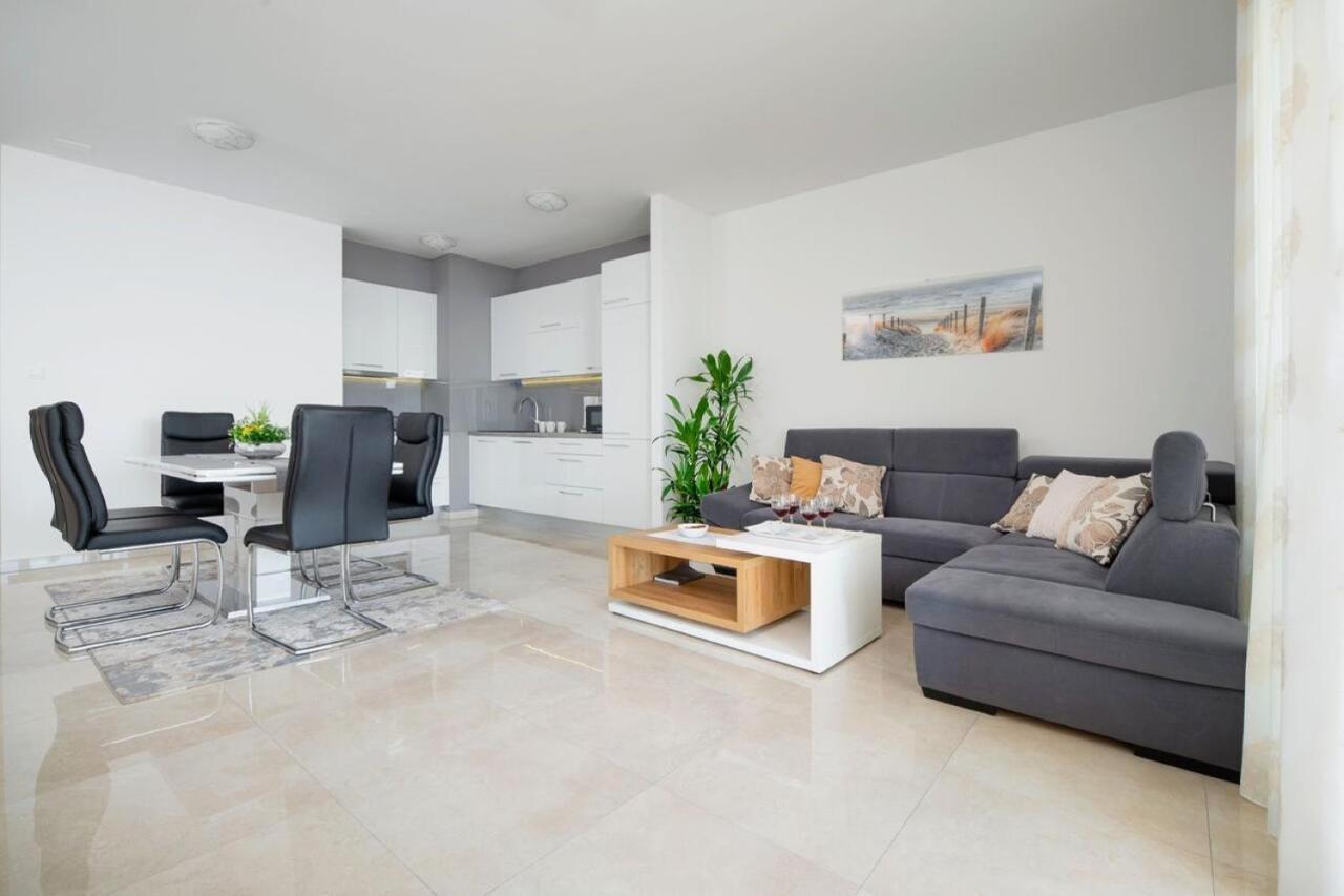 Sea View Apartment Ema Спліт Екстер'єр фото